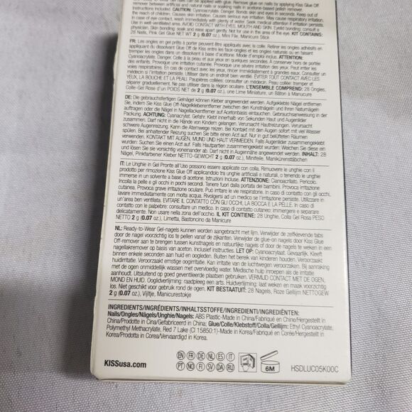 KISS SPECIAL DESIGN GLOW IN THE DARK
GLUE ON FALSE NAILS LONG LENGTH HALLOWEEN - Picture 2 of 2